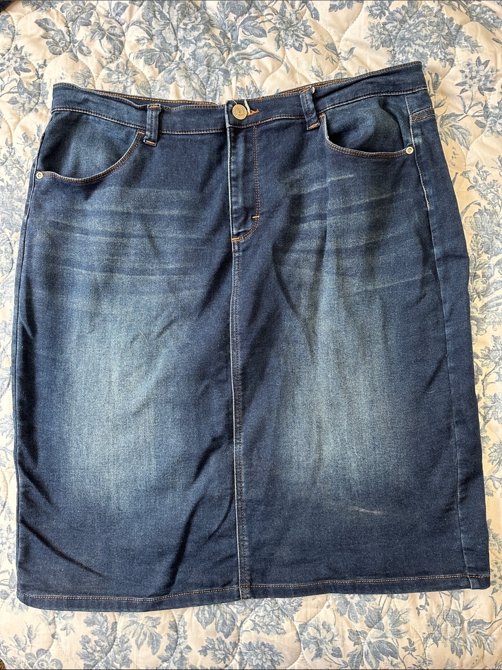 Lee Classic Dark Blue Denim Skirt midi modest comfortable
